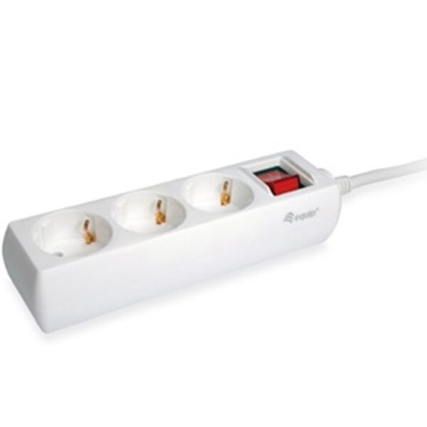 *Regleta equip con 3 tomas cable de red de 1.5 metros y boton de apagado encendido