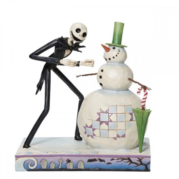 *Figura enesco disney pesadilla antes de navidad jack descubriendo muñeco de nieve