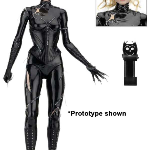 *Figura neca dc comics batman returns catwoman michelle pfeiffer